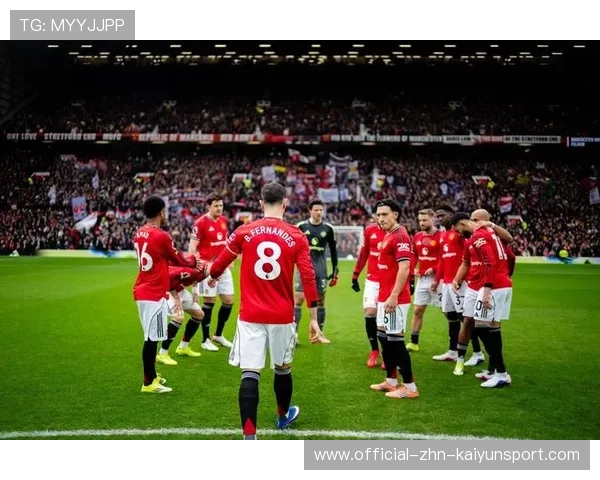 曼联防守漏洞大，客战热刺前景不乐观。，曼联对热刺阵容